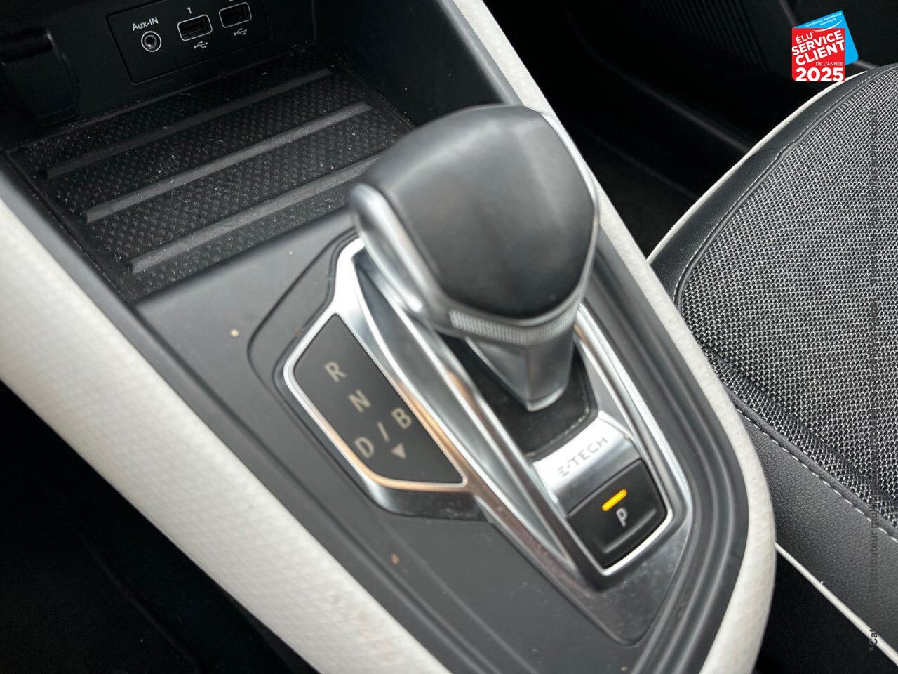 Véhicule d'occasion RENAULT CAPTUR 1.6 E-TECH PLUG-IN 160CH INTENS chez Renault Colmar