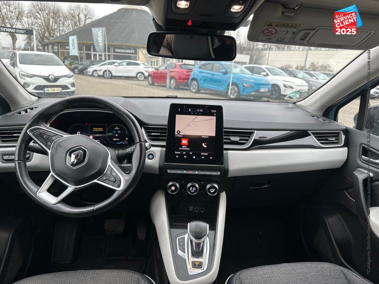Véhicule d'occasion RENAULT CAPTUR 1.6 E-TECH PLUG-IN 160CH INTENS chez Renault Colmar