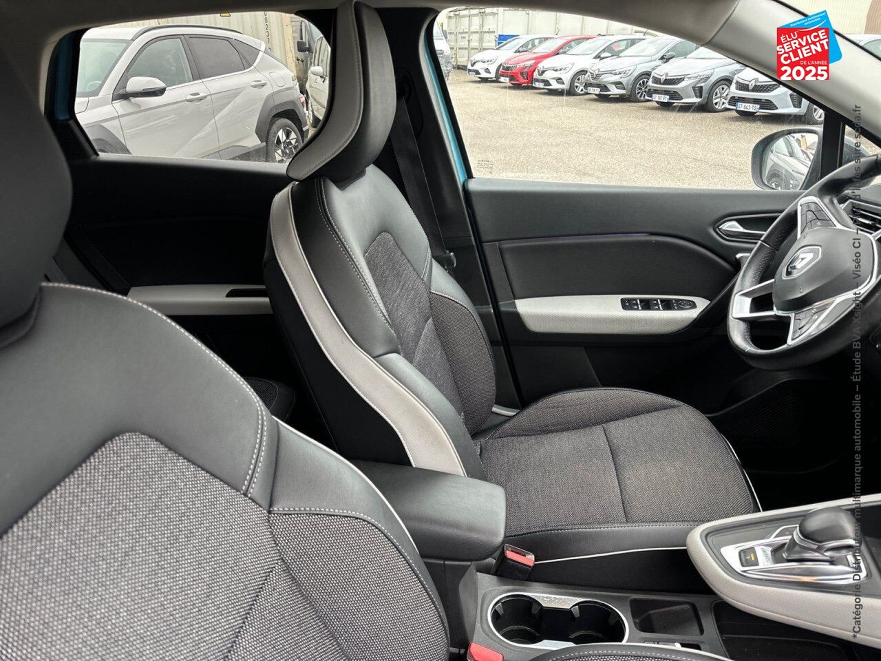 Véhicule d'occasion RENAULT CAPTUR 1.6 E-TECH PLUG-IN 160CH INTENS chez Renault Colmar