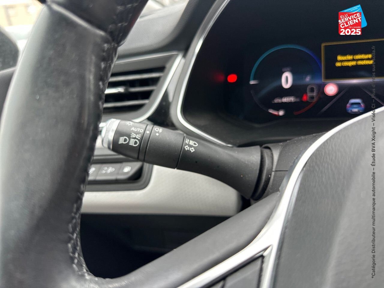 Véhicule d'occasion RENAULT CAPTUR 1.6 E-TECH PLUG-IN 160CH INTENS chez Renault Colmar