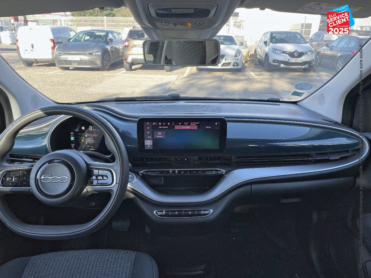Véhicule d'occasion FIAT 500 E 118CH ICONE GPS CAMERA chez Hyundai Epernay