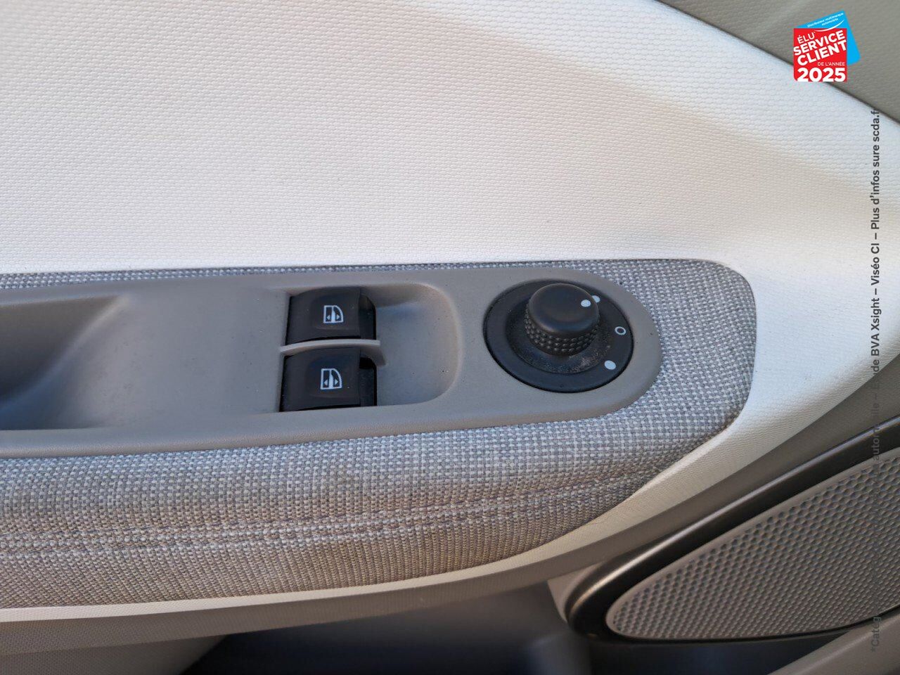 Véhicule d'occasion RENAULT ZOE ZEN CHARGE NORMALE R90 chez BMW Lons le Saunier