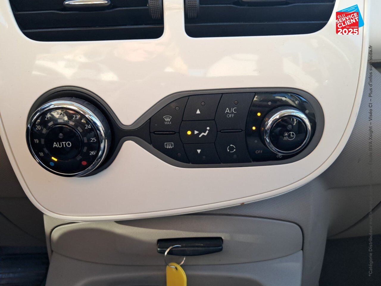 Véhicule d'occasion RENAULT ZOE ZEN CHARGE NORMALE R90 chez BMW Lons le Saunier