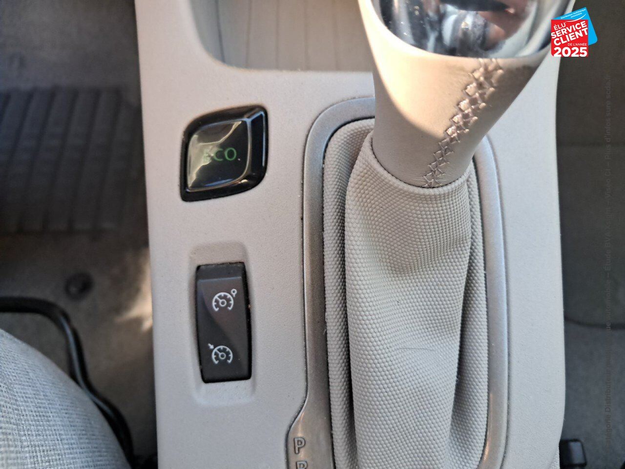 Véhicule d'occasion RENAULT ZOE ZEN CHARGE NORMALE R90 chez BMW Lons le Saunier
