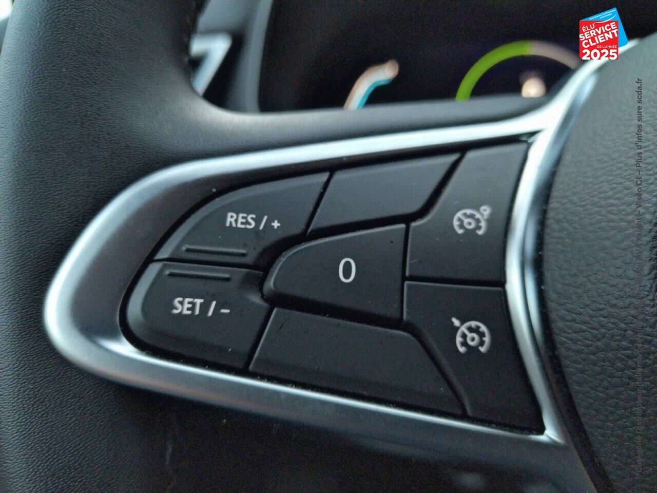Véhicule d'occasion RENAULT CLIO 1.6 E-TECH HYBRIDE 145CH TECHNO chez Renault Colmar