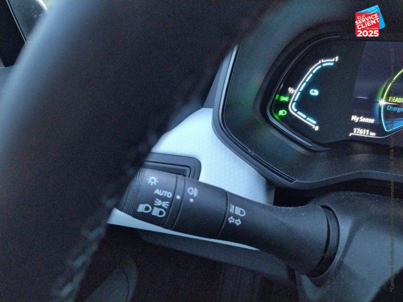 Véhicule d'occasion RENAULT CLIO 1.6 E-TECH HYBRIDE 145CH TECHNO chez Renault Colmar