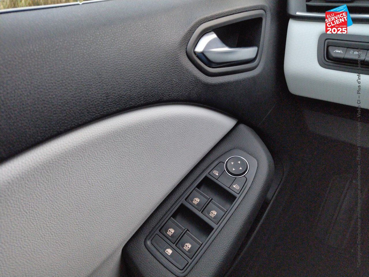 Véhicule d'occasion RENAULT CLIO 1.6 E-TECH HYBRIDE 145CH TECHNO chez Renault Colmar