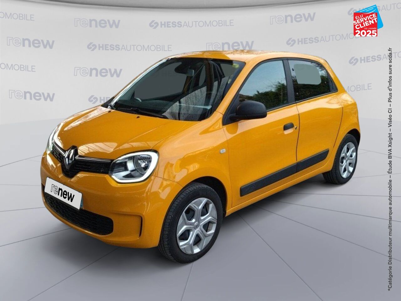 Véhicule d'occasion RENAULT TWINGO E-TECH ELECTRIC AUTHENTIC R80 ACHAT INTEGRAL chez Toyota Saint Dizier