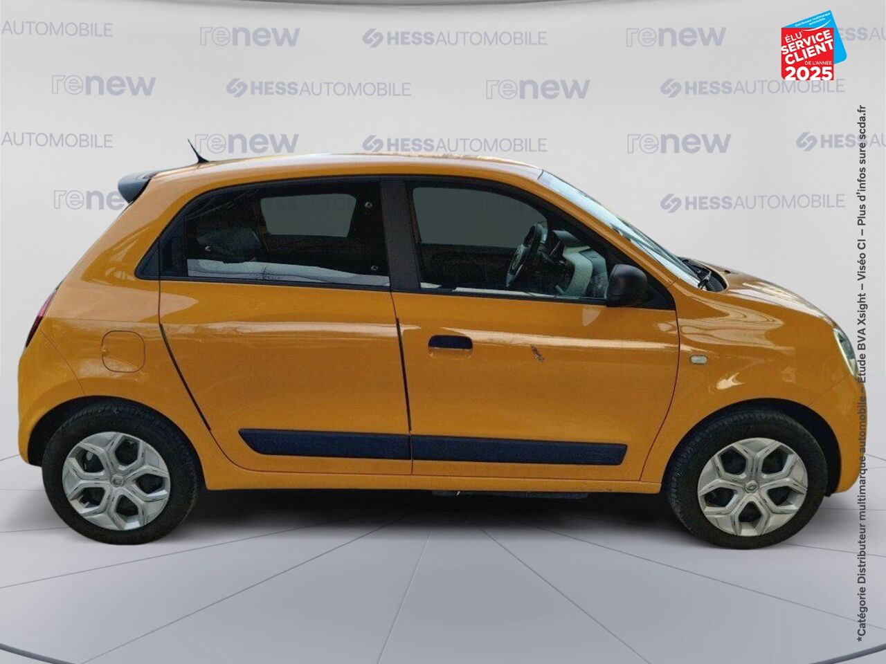 Véhicule d'occasion RENAULT TWINGO E-TECH ELECTRIC AUTHENTIC R80 ACHAT INTEGRAL chez Toyota Saint Dizier