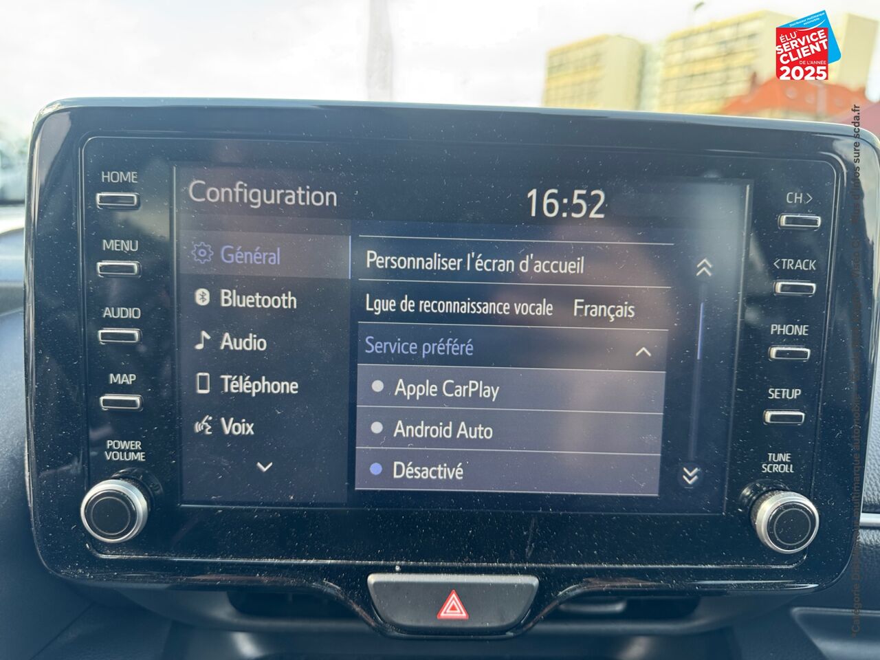 Véhicule d'occasion TOYOTA YARIS 116H DESIGN 5P MY22 chez Toyota Verdun