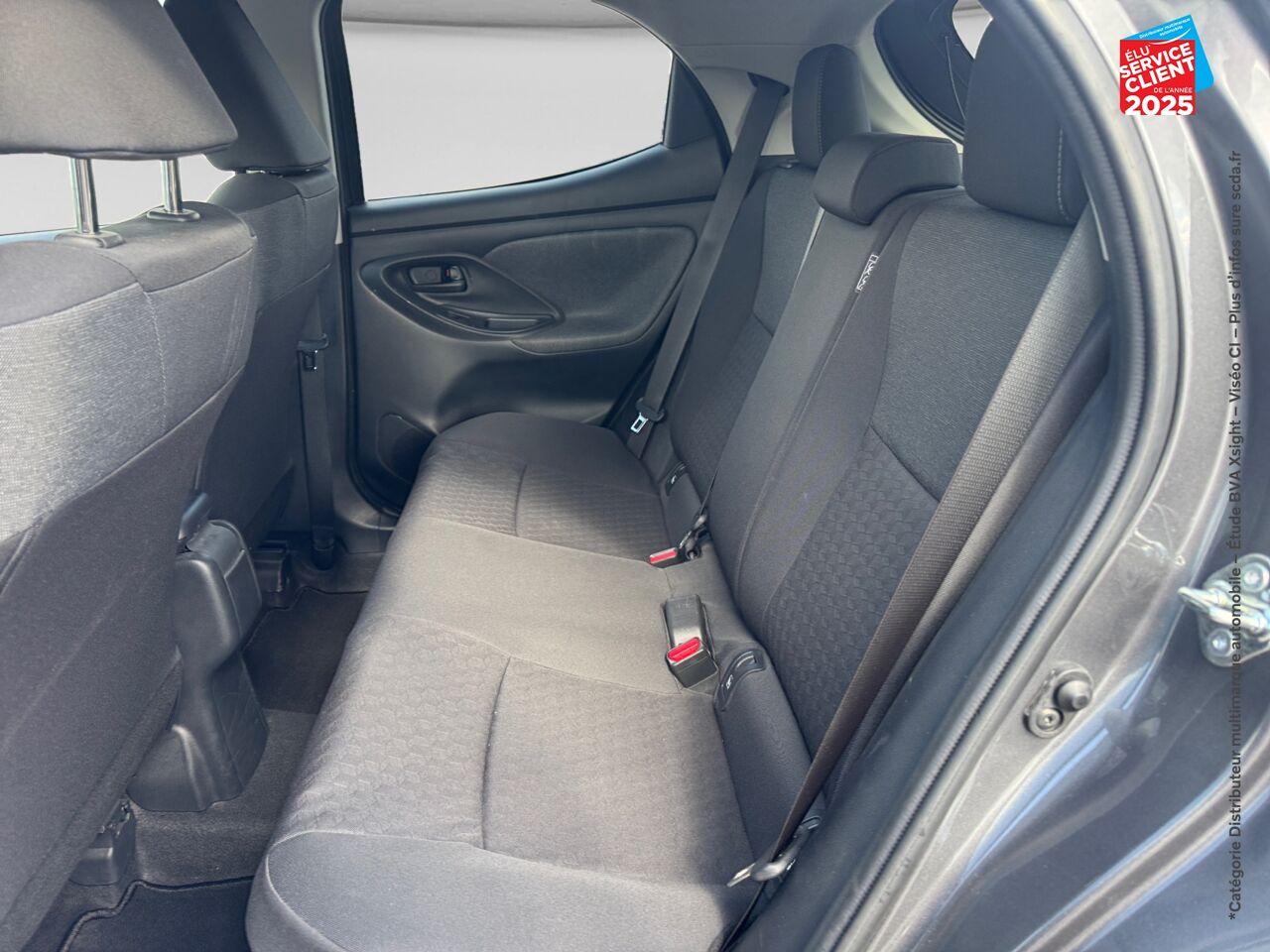 Véhicule d'occasion TOYOTA YARIS 116H DESIGN 5P MY22 chez Toyota Verdun