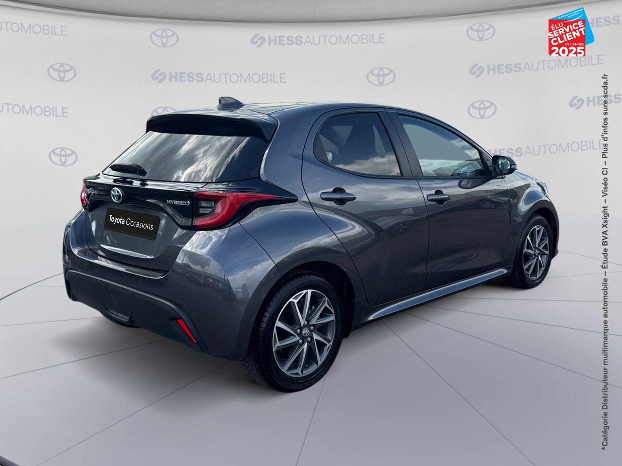 Véhicule d'occasion TOYOTA YARIS 116H DESIGN 5P MY22 chez Toyota Verdun