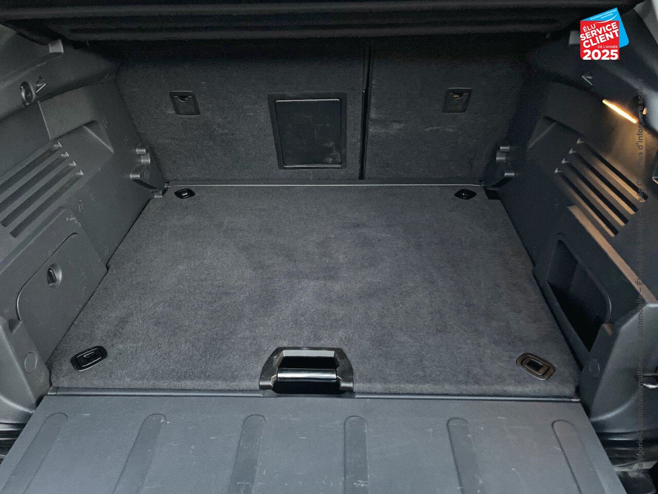 Véhicule d'occasion PEUGEOT 3008 1.2 PURETECH CROSSWAY SS chez Nissan Montbéliard