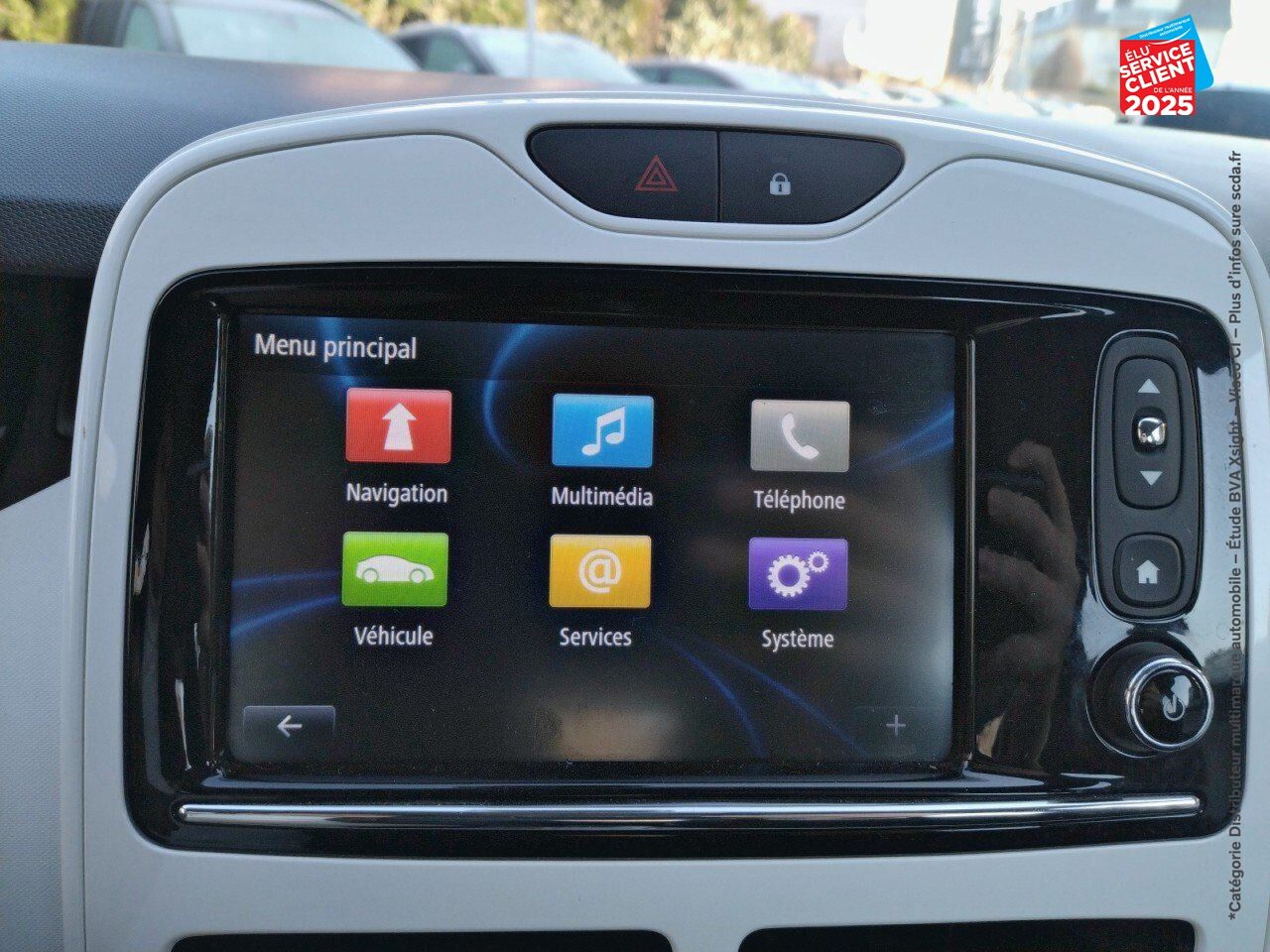 Véhicule d'occasion RENAULT ZOE LIFE CHARGE NORMALE R90 MY19 chez Dacia Mulhouse