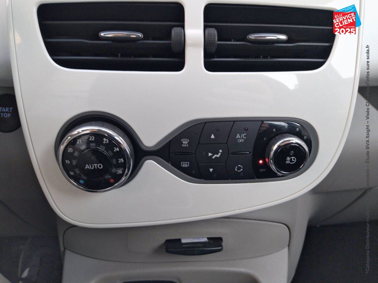 Véhicule d'occasion RENAULT ZOE LIFE CHARGE NORMALE R90 MY19 chez Dacia Mulhouse