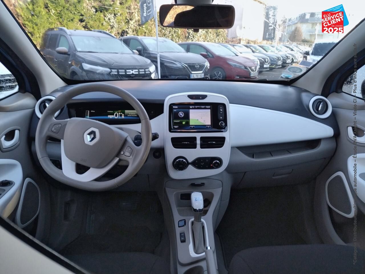 Véhicule d'occasion RENAULT ZOE LIFE CHARGE NORMALE R90 MY19 chez Dacia Mulhouse