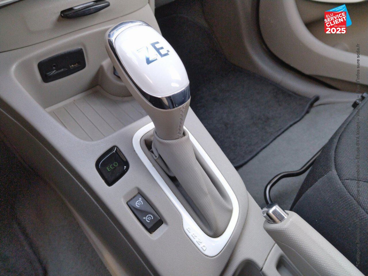 Véhicule d'occasion RENAULT ZOE LIFE CHARGE NORMALE R90 MY19 chez Dacia Mulhouse