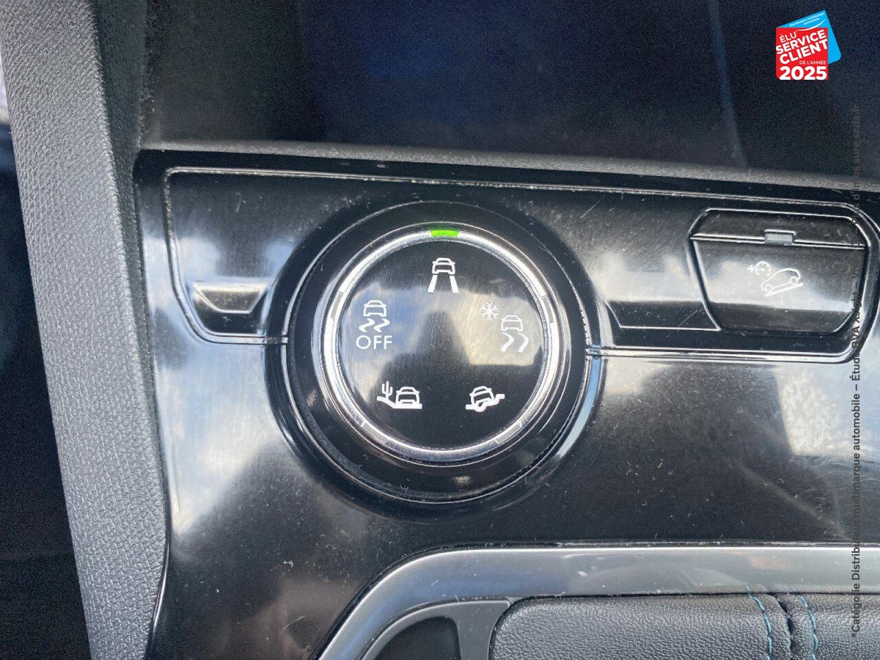 Véhicule d'occasion PEUGEOT 3008 1.2 PURETECH 130CH CROSSWAY SS chez Renault Colmar