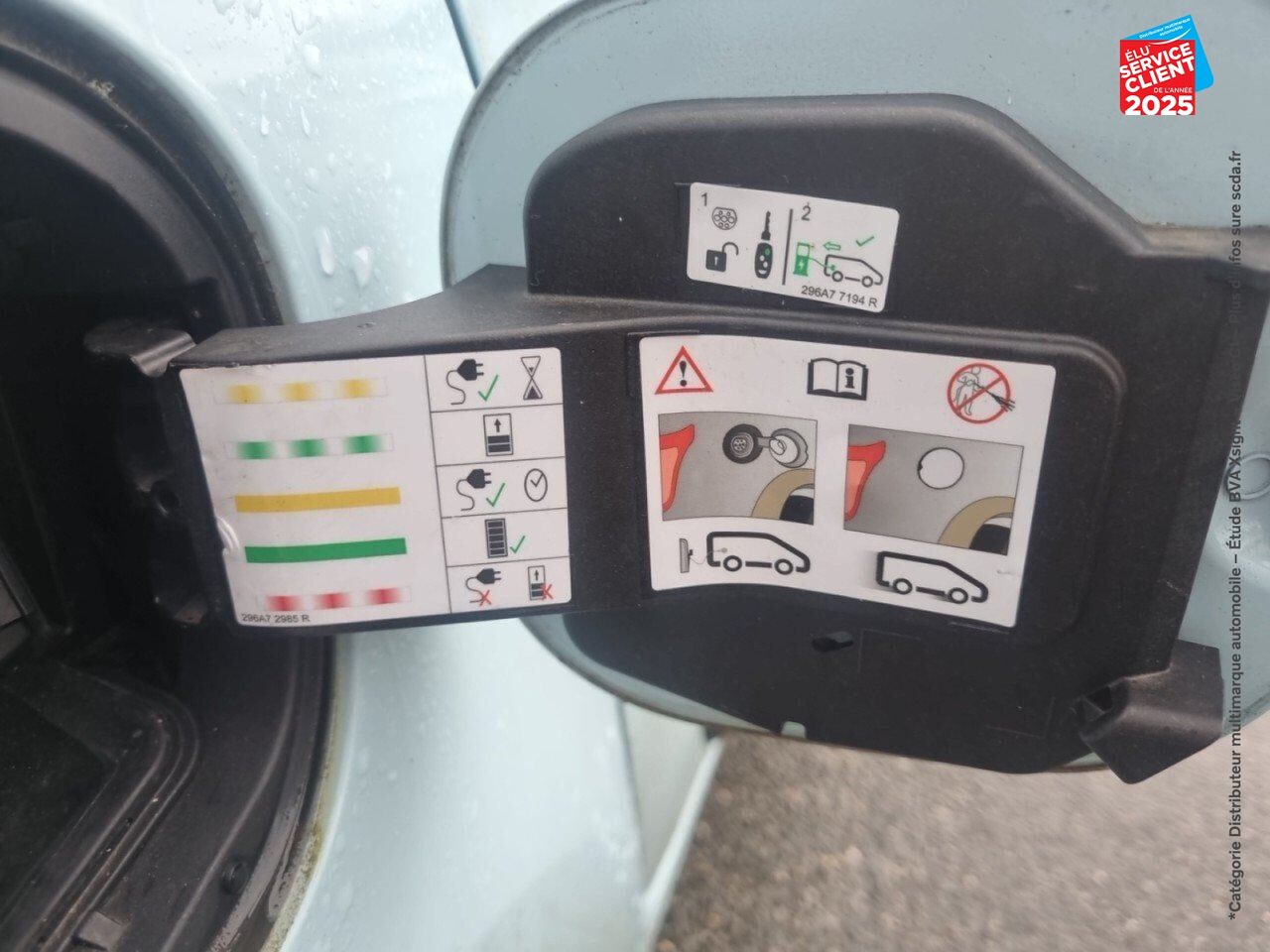 Véhicule d'occasion RENAULT TWINGO E-TECH ELECTRIC LIFE R80 ACHAT INTEGRAL - 21MY chez Opel Thionville