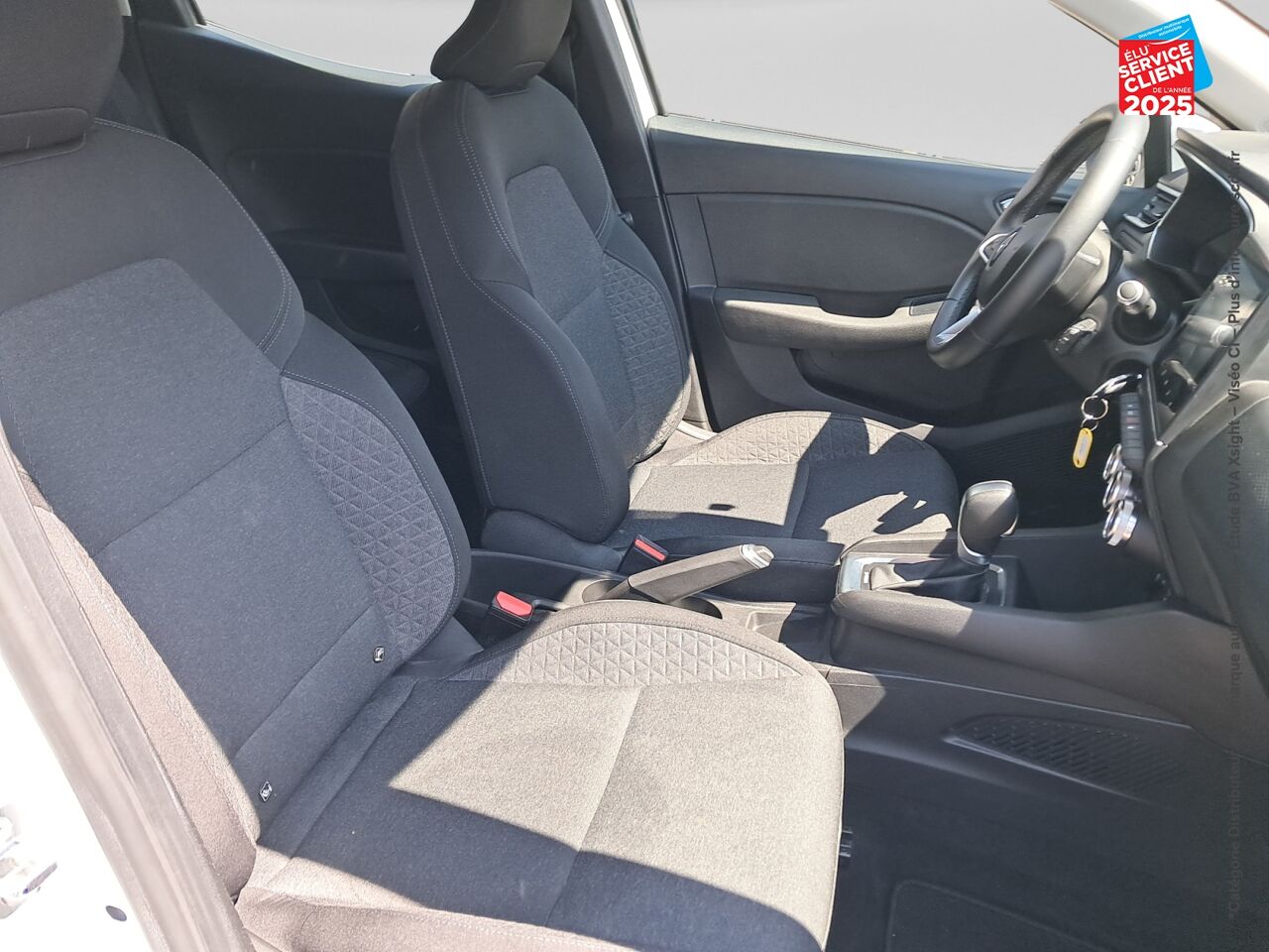 Véhicule d'occasion RENAULT CLIO 1.6 E-TECH 140CH ZEN chez Renault Sélestat