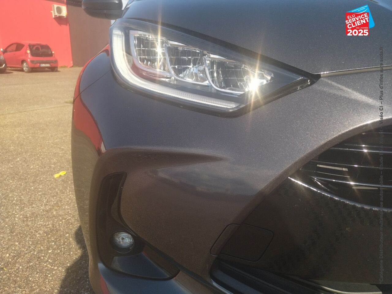 Véhicule d'occasion TOYOTA YARIS 116H DESIGN 5P MY21 chez Hyundai Epernay