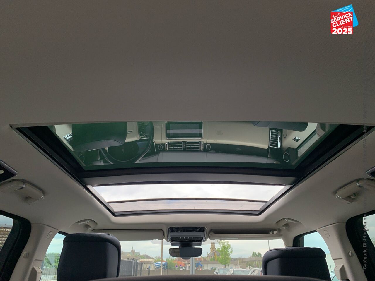 Véhicule d'occasion LAND-ROVER RANGE ROVER 5.0 V8 S/C 525CH VOGUE SWB MARK VII TOUVRANT SIEGES CHAUF GPS CAMERA MERIDIAN chez BMW Dole