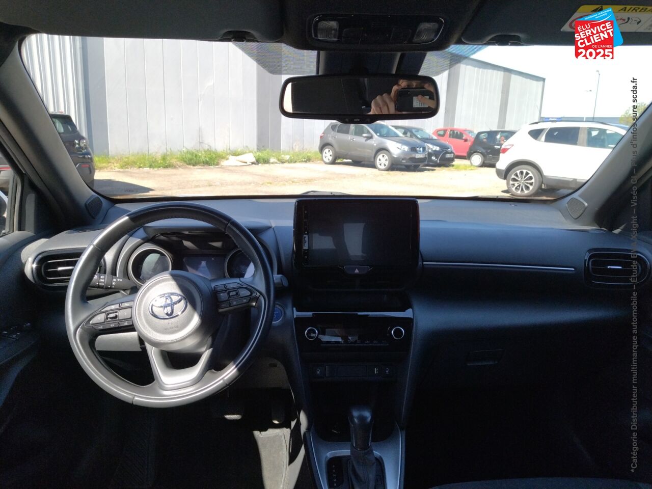 Véhicule d'occasion TOYOTA YARIS CROSS 116H DESIGN MY21 SIEGES CHAUF CAMERA chez Hyundai Epernay