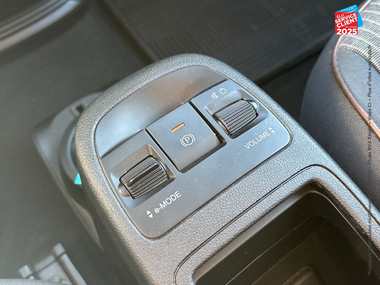 Véhicule d'occasion FIAT 500 3+1 E 118CH ICONE PLUS chez Dacia Strasbourg