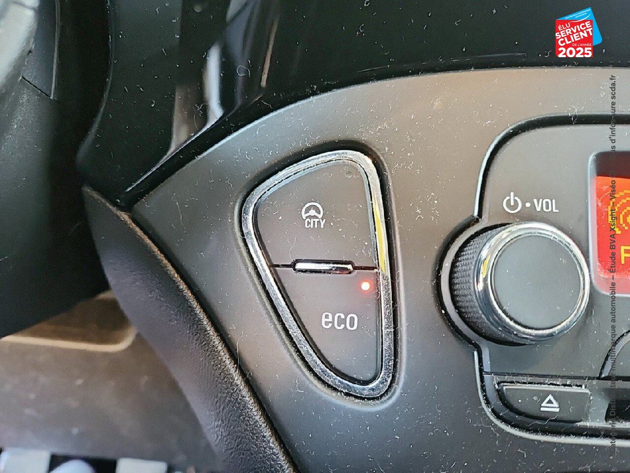 Véhicule d'occasion OPEL CORSA 1.2 75CH chez Renault Sélestat