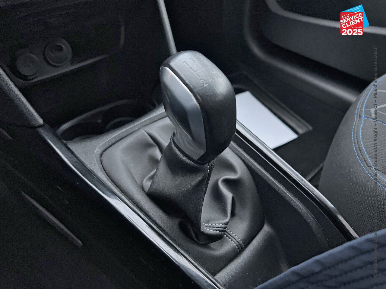 Véhicule d'occasion PEUGEOT 2008 1.2 PURETECH 82CH E6.C SIGNATURE SS chez Nissan Beaune