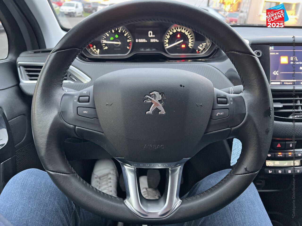 Véhicule d'occasion PEUGEOT 2008 1.2 PURETECH 82CH E6.C SIGNATURE SS chez Nissan Beaune