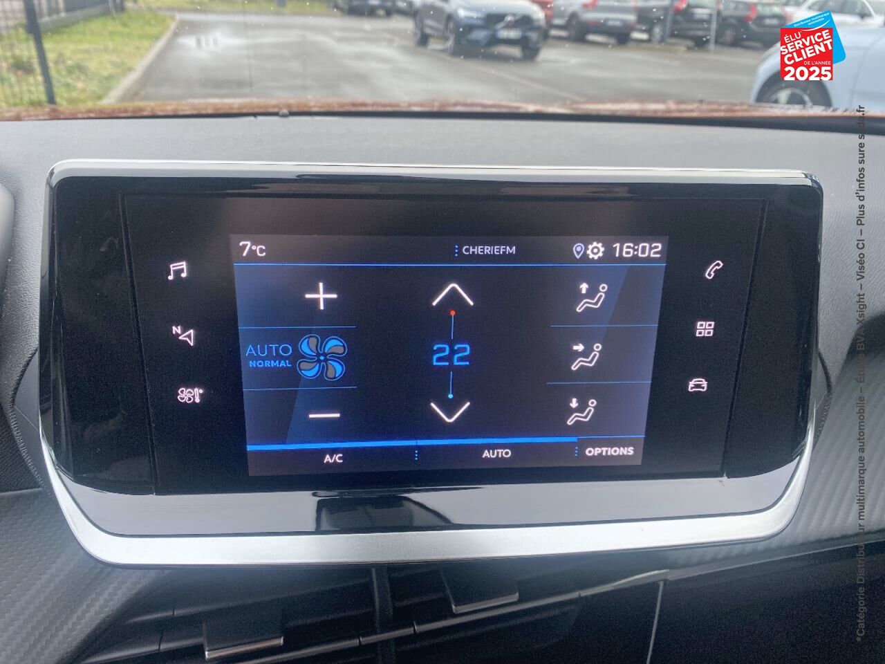 Véhicule d'occasion PEUGEOT 2008 1.2 PURETECH 100CH S/S ALLURE PACK CAMERA CARPLAY chez Renault Saint-Louis