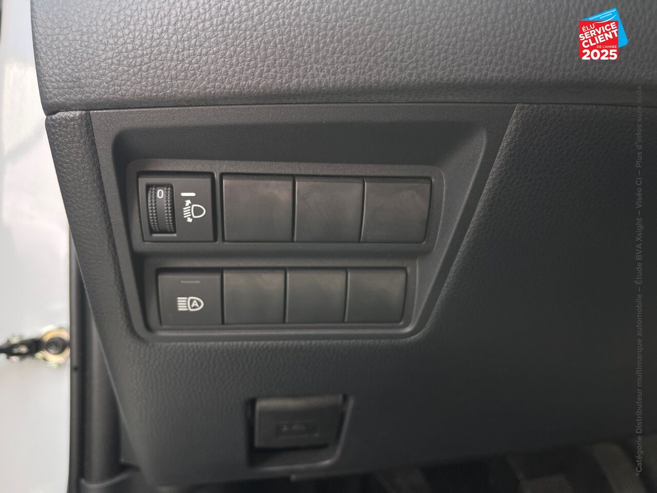 Véhicule d'occasion TOYOTA YARIS 120 VVT-I DESIGN 5P MY21 CAMERA chez Hyundai Reims