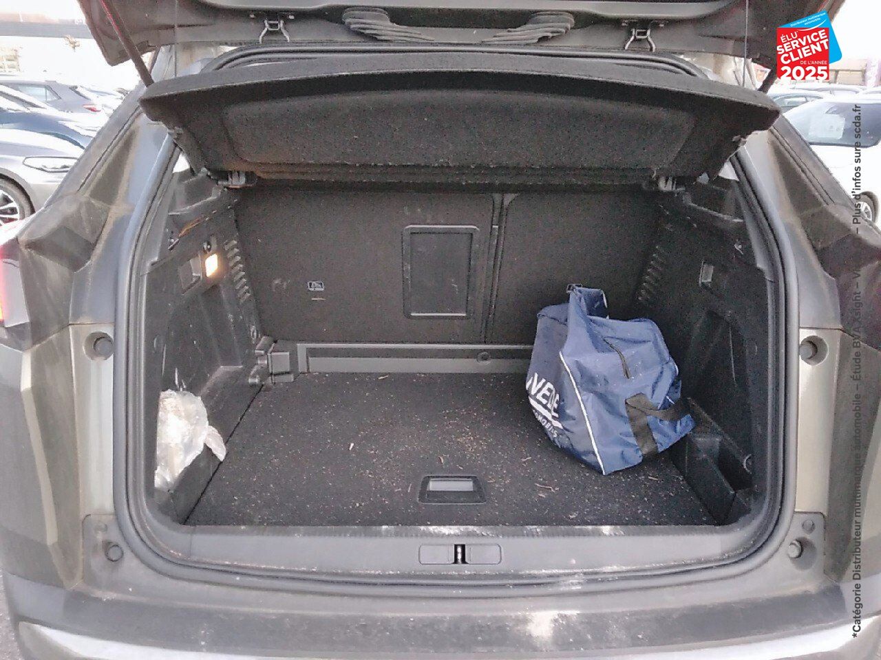 Véhicule d'occasion PEUGEOT 3008 1.2 PURETECH 130CH E6.C ALLURE SS EAT8 chez Toyota Thionville