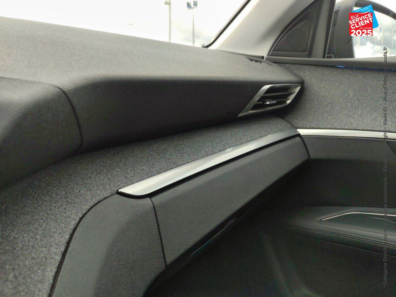 Véhicule d'occasion PEUGEOT 3008 1.6 BLUEHDI 120CH GT LINE SS EAT6 chez BMW Dole