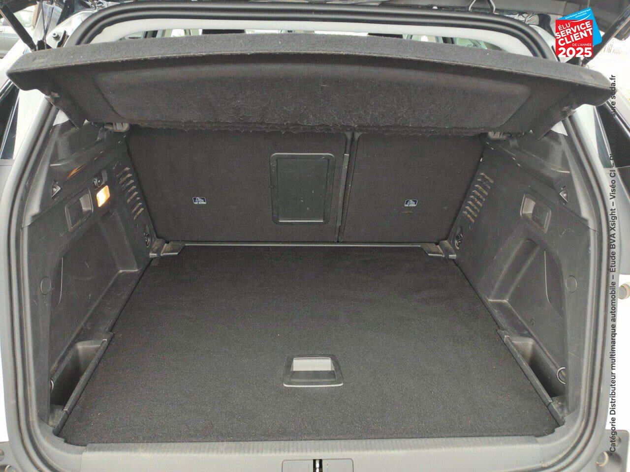 Véhicule d'occasion PEUGEOT 3008 1.6 BLUEHDI 120CH GT LINE SS EAT6 chez BMW Dole