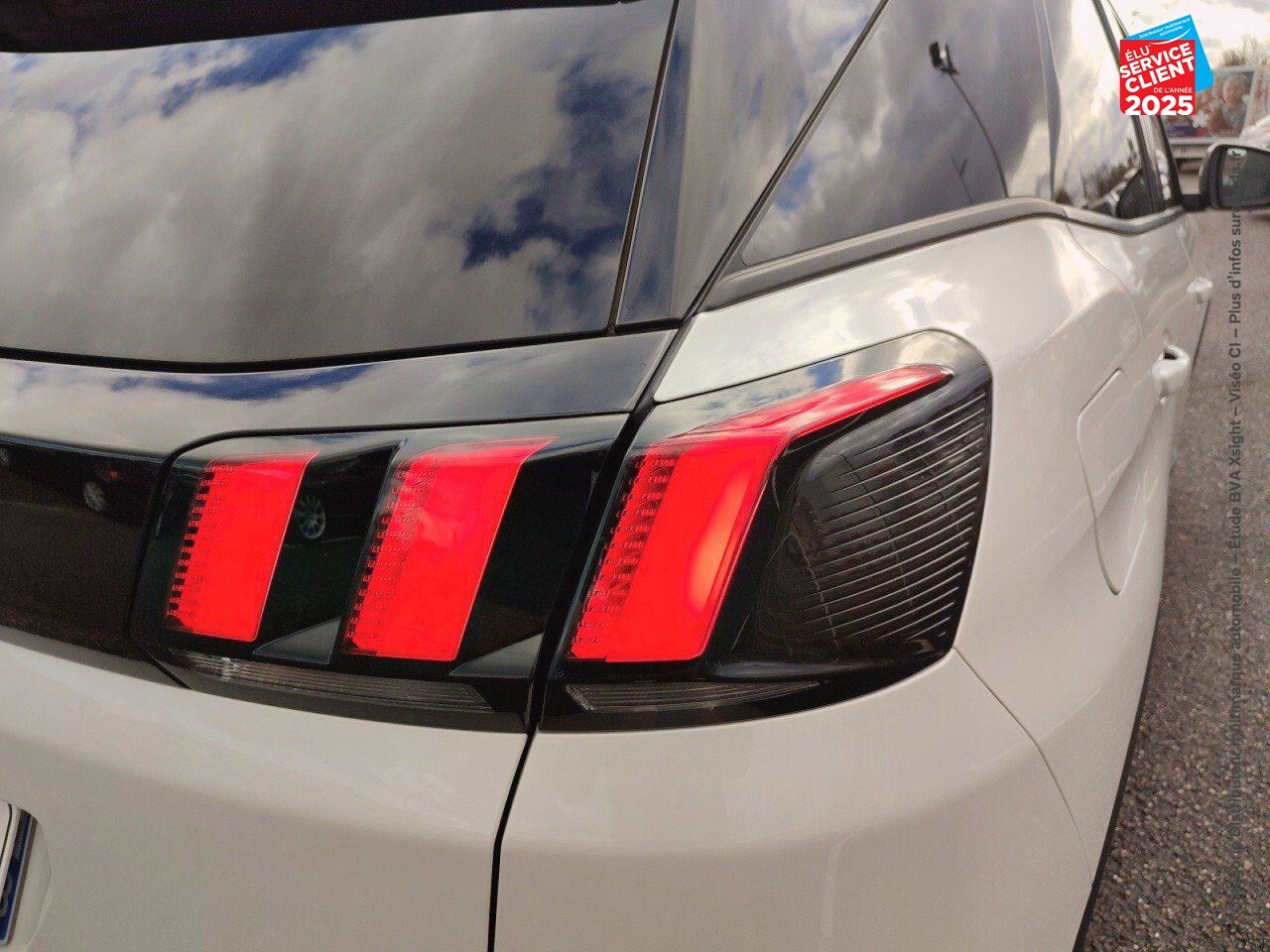 Véhicule d'occasion PEUGEOT 3008 1.6 BLUEHDI 120CH GT LINE SS EAT6 chez BMW Dole