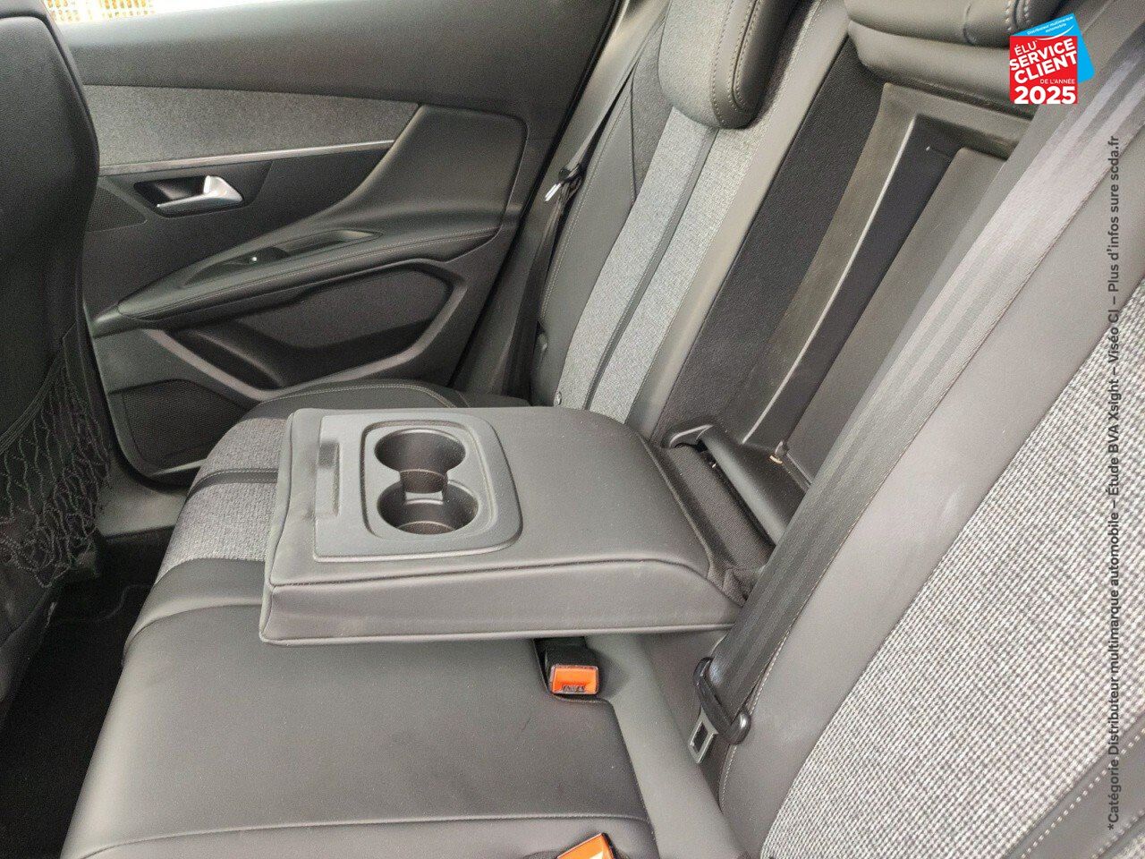 Véhicule d'occasion PEUGEOT 3008 1.6 BLUEHDI 120CH GT LINE SS EAT6 chez BMW Dole