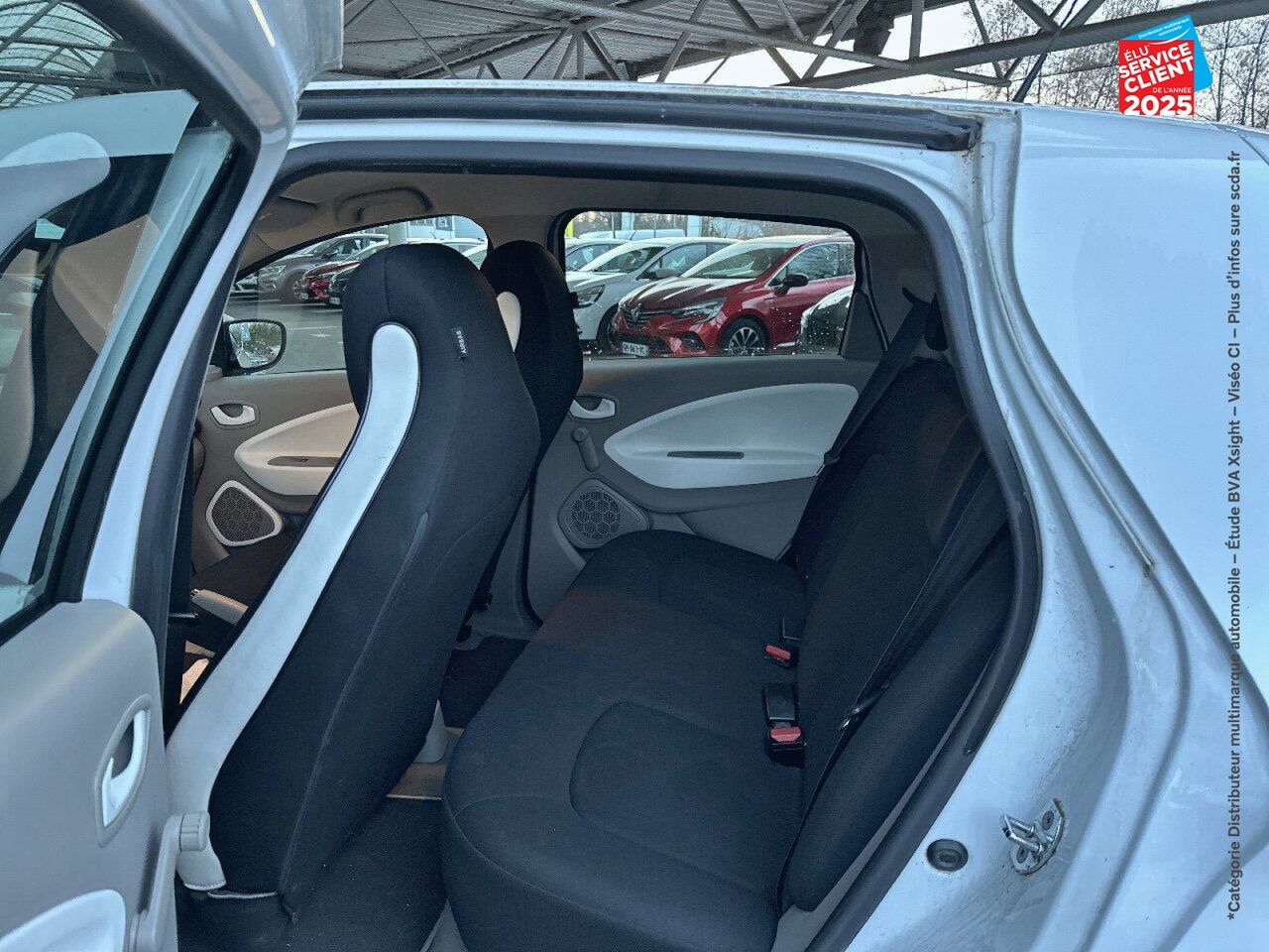 Véhicule d'occasion RENAULT ZOE LIFE CHARGE NORMALE TYPE 2 chez Hyundai Reims