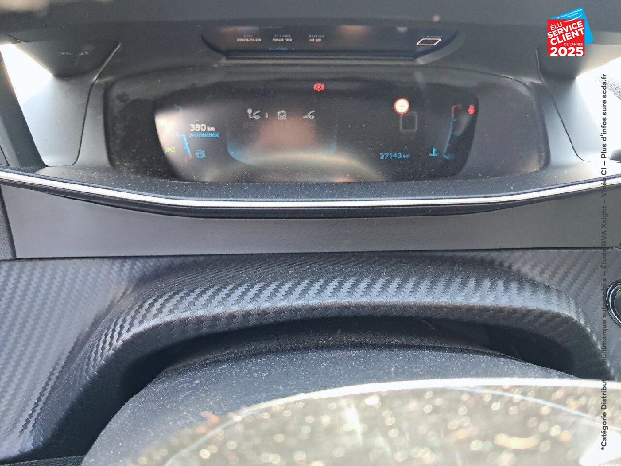 Véhicule d'occasion PEUGEOT 2008 1.2 PURETECH 100CH SS ALLURE chez Renault Saint-Louis