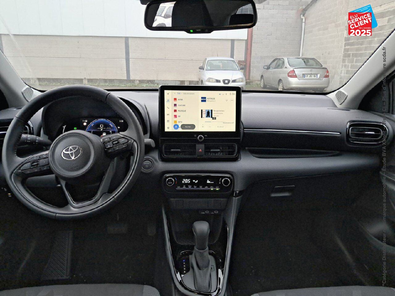 Véhicule neuf TOYOTA YARIS 116H DESIGN 5P MC24 chez Toyota Verdun