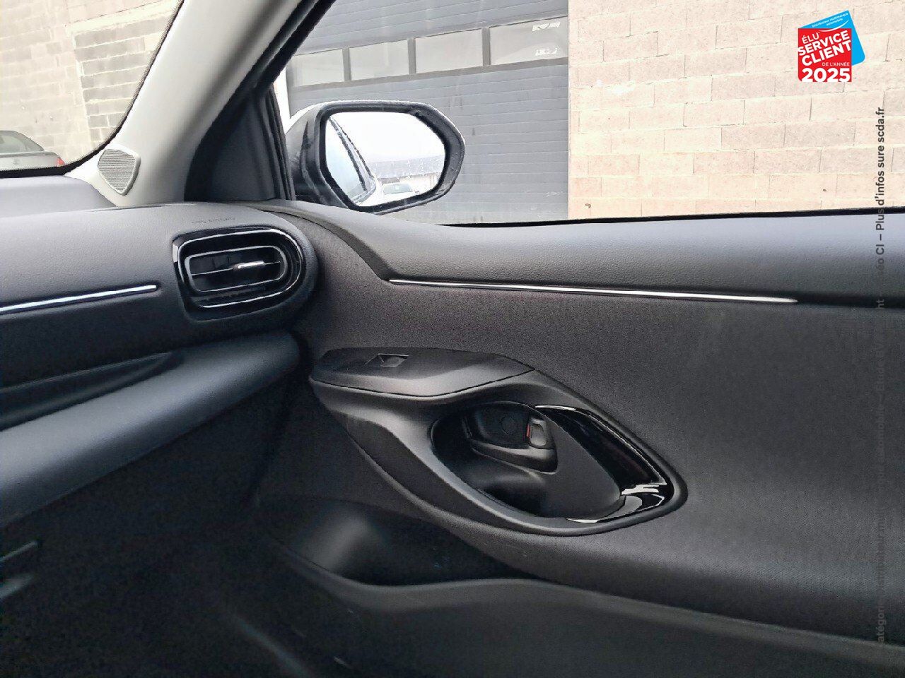 Véhicule neuf TOYOTA YARIS 116H DESIGN 5P MC24 chez Toyota Verdun