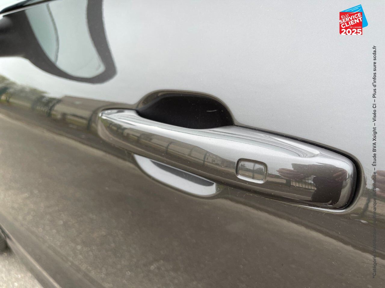 Véhicule d'occasion VOLVO XC60 T6 AWD 253 + 145CH PLUS STYLE CHROME GEARTRONIC chez Renault Saint-Louis