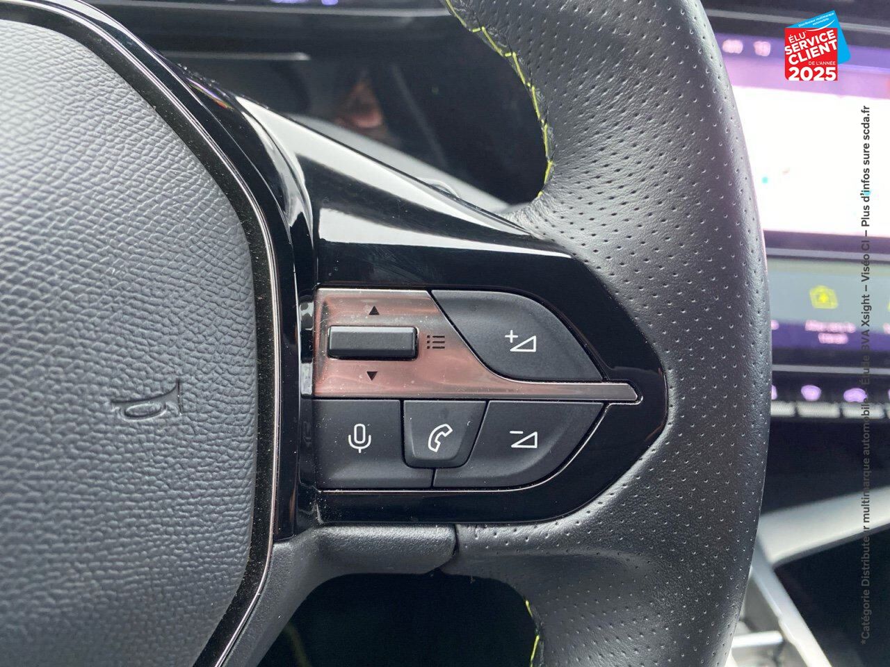 Véhicule d'occasion PEUGEOT 308 PHEV 180CH GT E-EAT8 GPS CAMERA CARPLAY chez Toyota Verdun