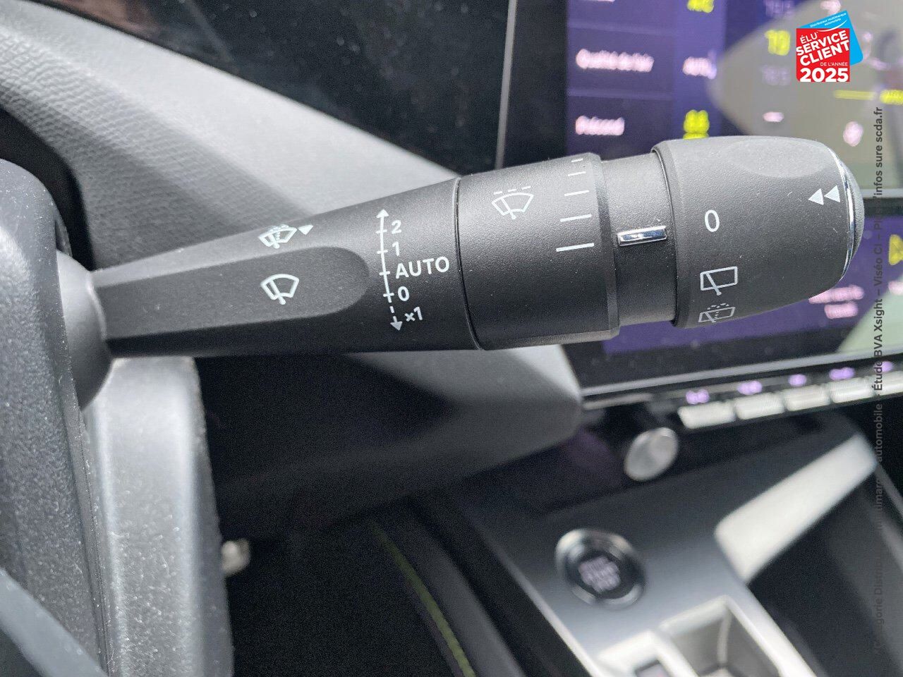 Véhicule d'occasion PEUGEOT 308 PHEV 180CH GT E-EAT8 GPS CAMERA CARPLAY chez Toyota Verdun
