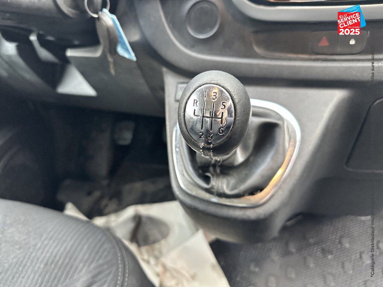 Véhicule d'occasion RENAULT TRAFIC FG L1H1 1000 1.6 DCI 120CH GRAND CONFORT EURO6 GPS chez Toyota Bar le Duc