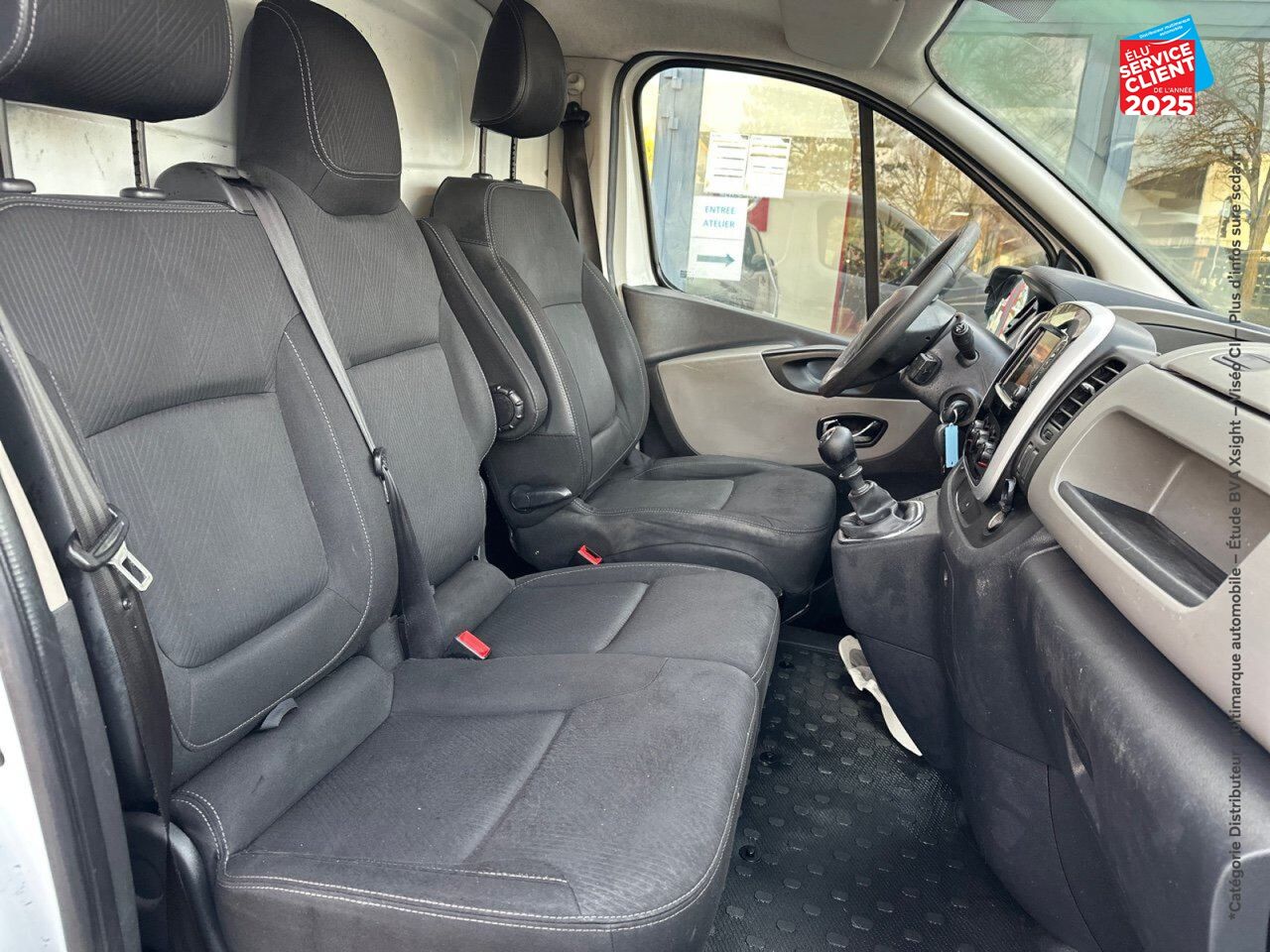 Véhicule d'occasion RENAULT TRAFIC FG L1H1 1000 1.6 DCI 120CH GRAND CONFORT EURO6 GPS chez Toyota Bar le Duc