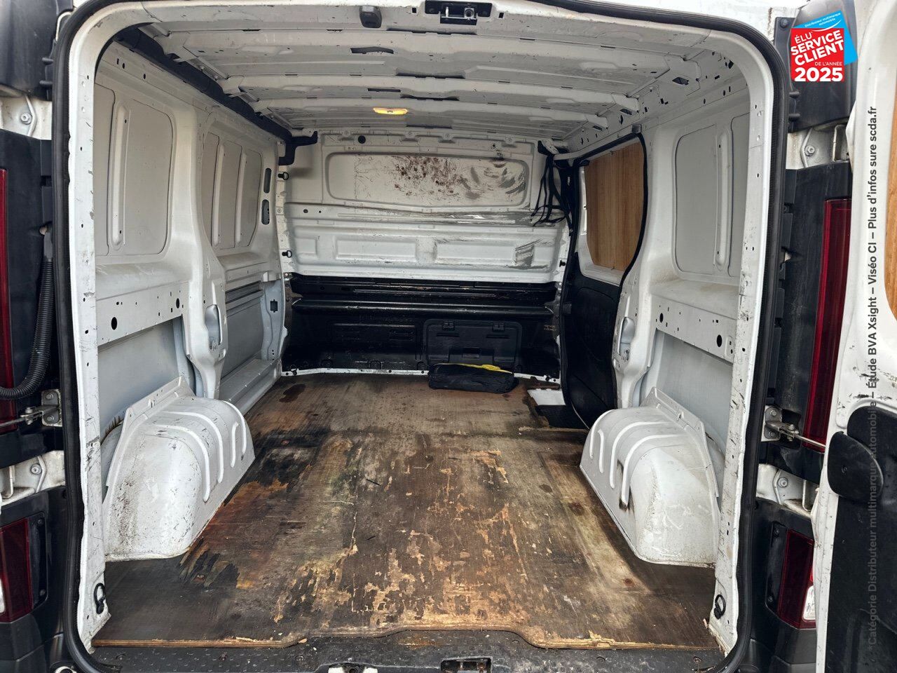Véhicule d'occasion RENAULT TRAFIC FG L1H1 1000 1.6 DCI 120CH GRAND CONFORT EURO6 GPS chez Toyota Bar le Duc