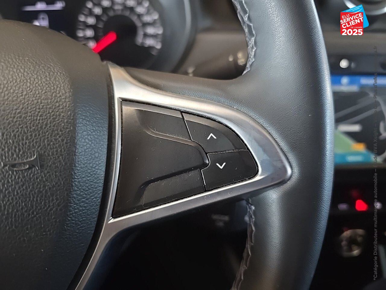 Véhicule d'occasion DACIA DUSTER 1.0 ECO-G 100CH EVASION 4X2 - E6U GPS RADAR AR chez Toyota Verdun