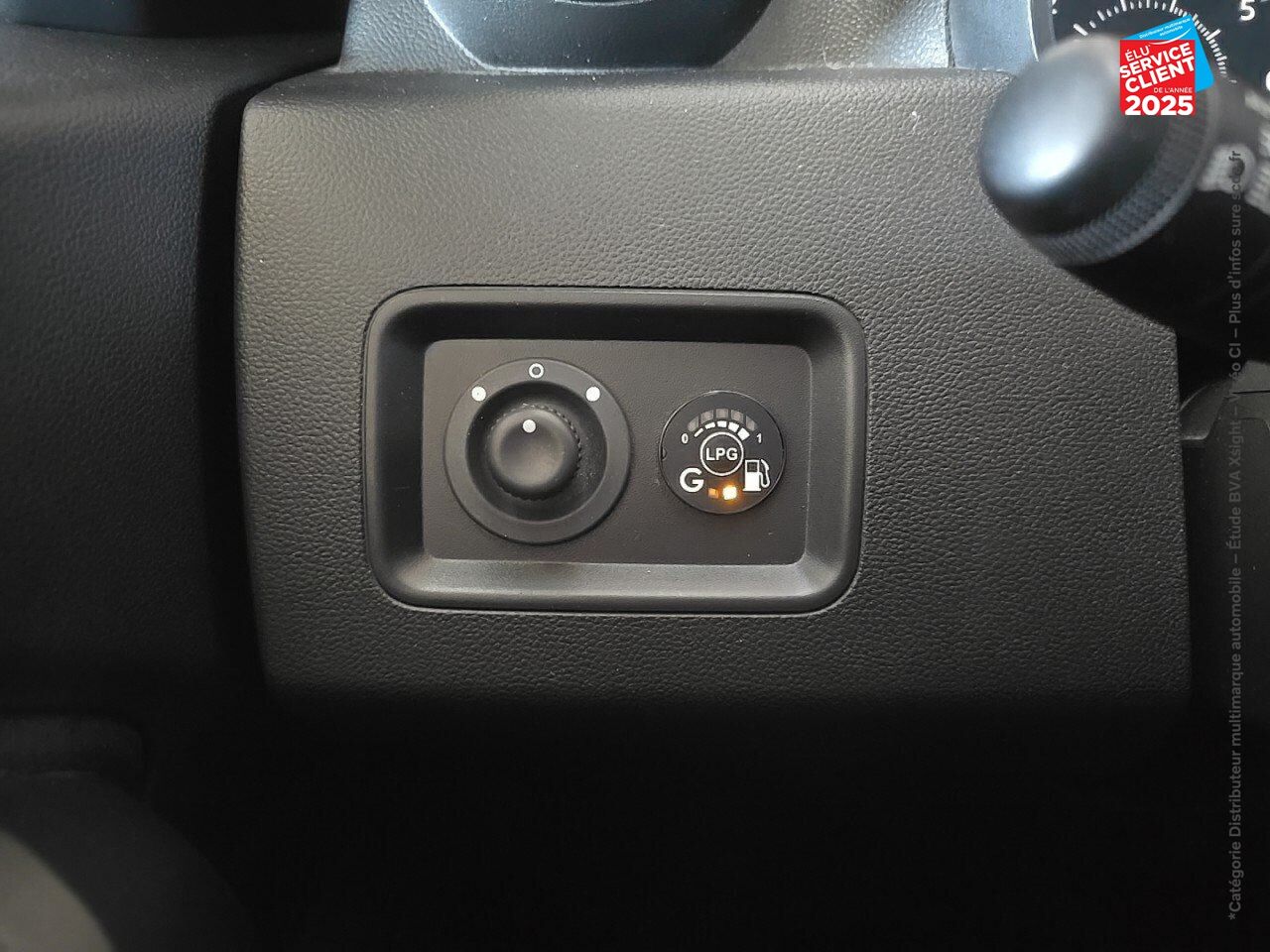 Véhicule d'occasion DACIA DUSTER 1.0 ECO-G 100CH EVASION 4X2 - E6U GPS RADAR AR chez Toyota Verdun
